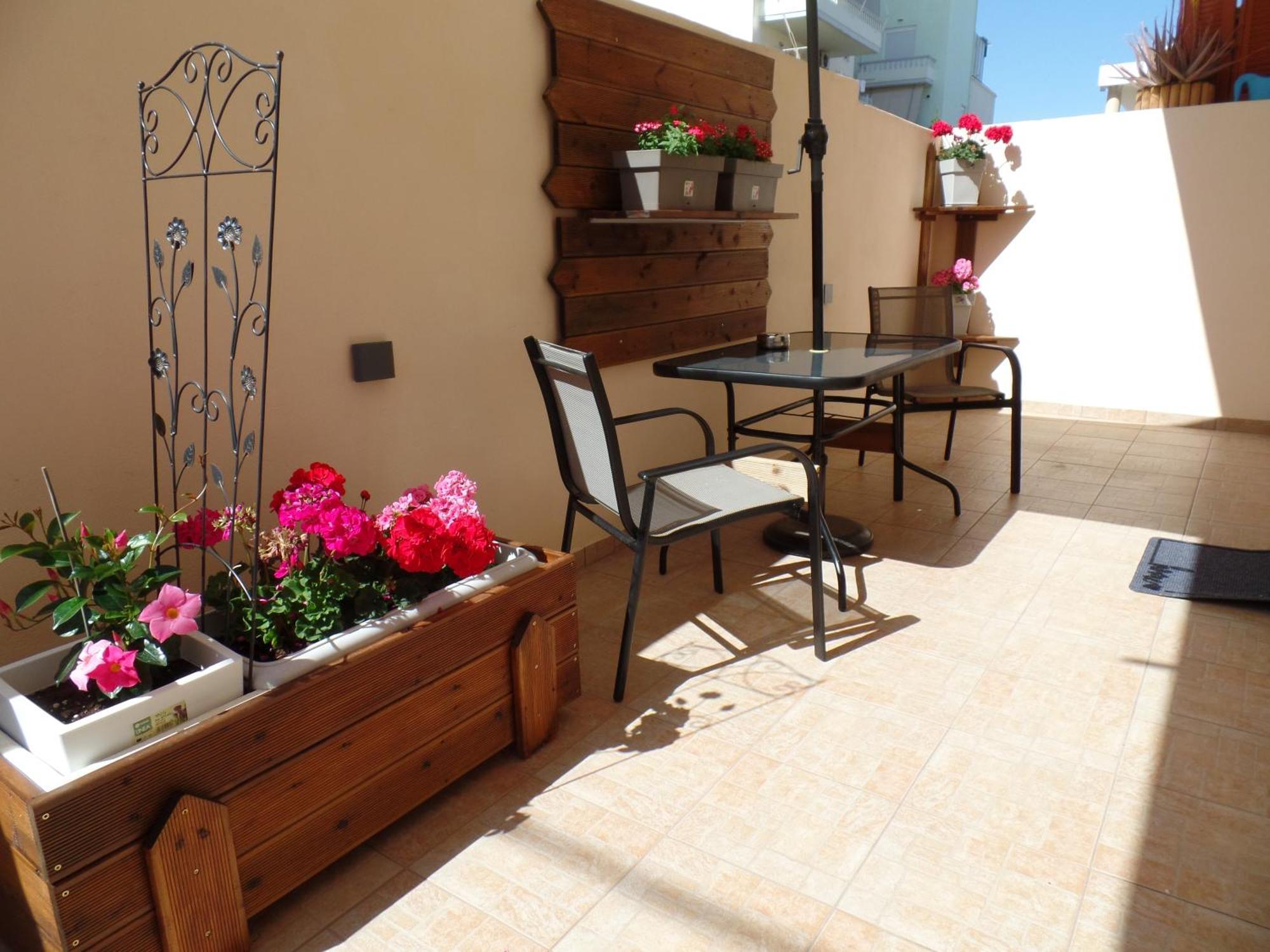 Ellis Home With Private Entrance And Nice Veranda ハニア エクステリア 写真